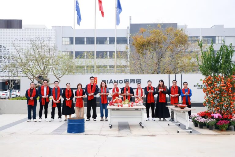 Piano Customized Furniture Officially Resumes Work for 2026 with Lion Dance Blessing Ceremony